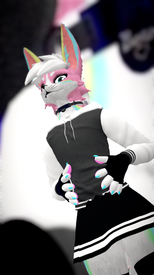 VRChat-2024-09-20-17-32-38-946-2160x3840.png