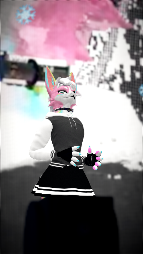 VRChat-2024-09-20-17-34-03-003-2160x3840.png