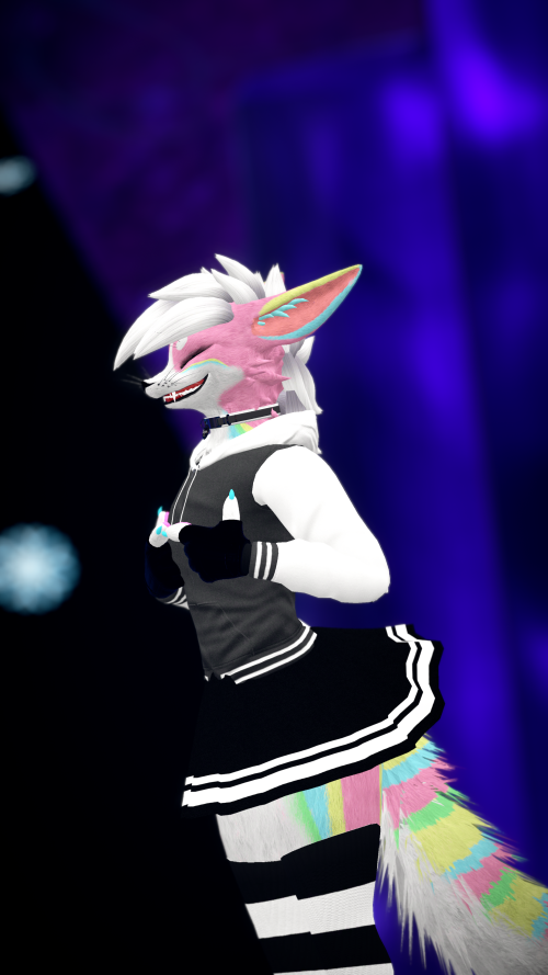 VRChat-2024-09-20-17-37-19-440-2160x3840.png