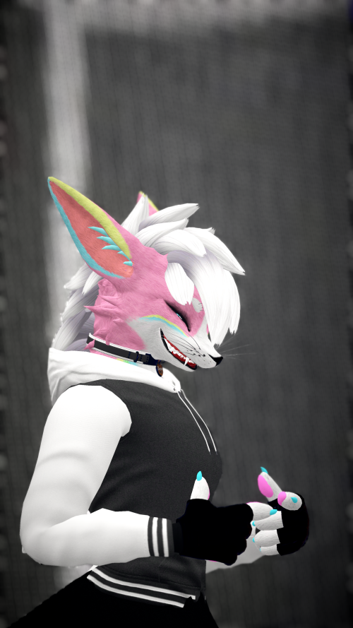 VRChat-2024-09-20-17-40-10-245-2160x3840.png