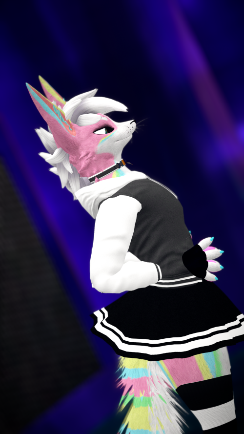 VRChat-2024-09-20-17-40-26-493-2160x3840.png