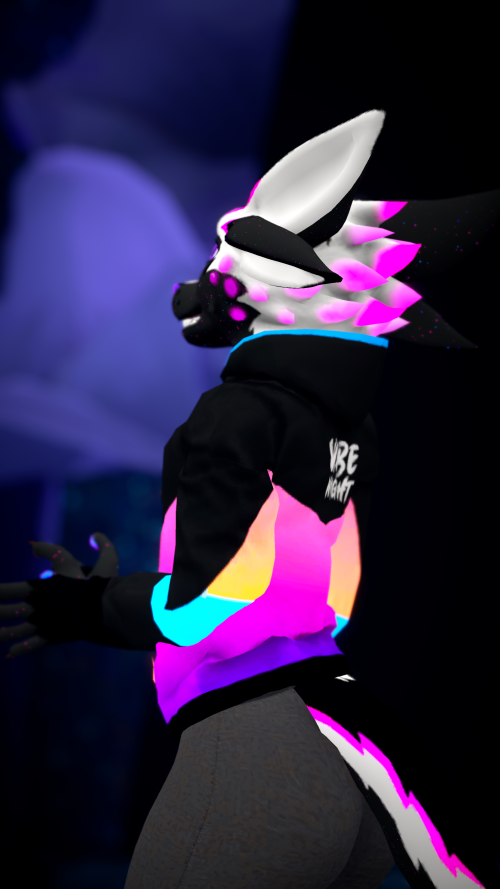 VRChat-2024-09-20-18-08-54-959-2160x3840.png