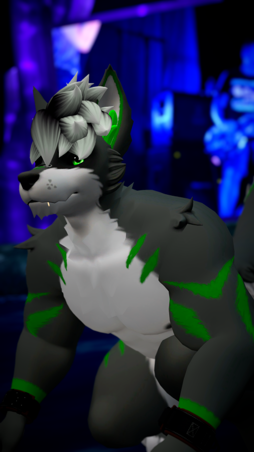 VRChat_2024-09-20_16-40-56.158_2160x3840.png