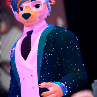 VRChat_2024-09-22_22-22-45.696_2160x3840