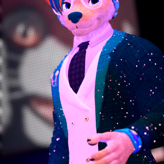 VRChat_2024-09-22_22-22-47.347_2160x3840