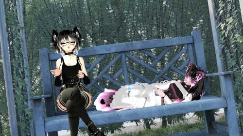 VRChat_2024-09-27_22-23-24.654_2560x1440.png