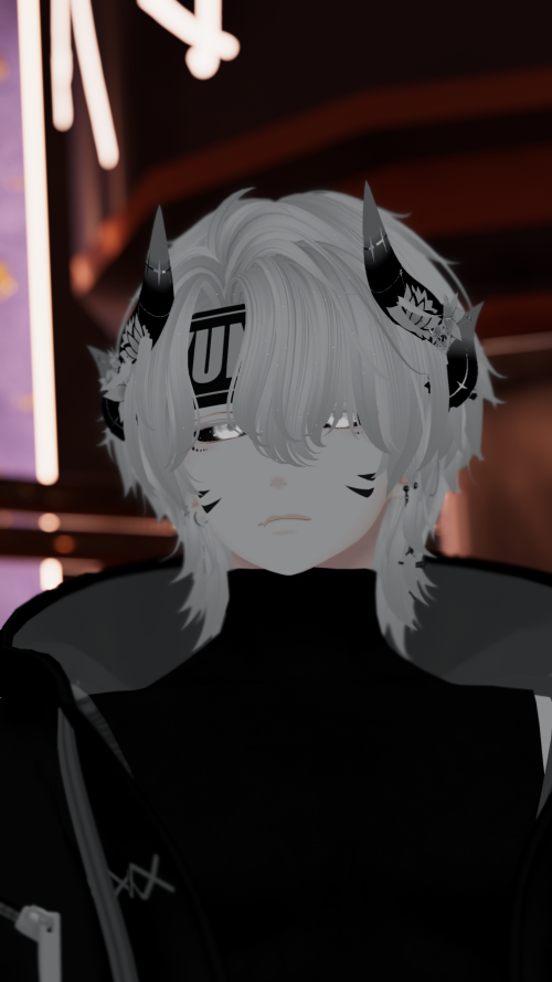 VRChat_2024-10-02_19-48-10.725_2560x1440.png