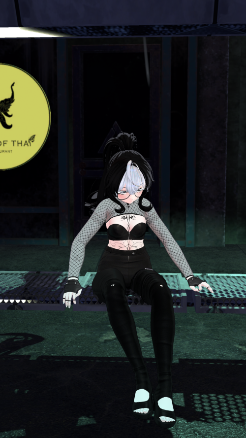 VRChat_2024-10-02_21-01-23.517_2560x1440.png