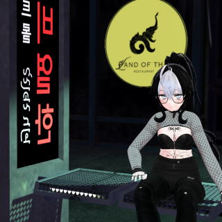 VRChat_2024-10-02_21-01-29.412_2560x1440