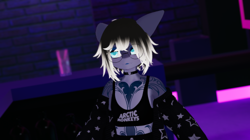 VRChat_2024-10-02_21-09-30.621_2560x1440.png