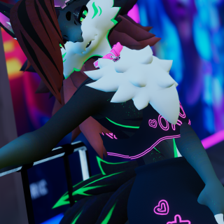VRChat_2024-10-04_19-53-59.783_2160x3840