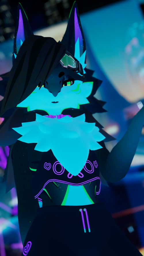 VRChat_2024-10-04_20-05-46.329_2160x3840.png