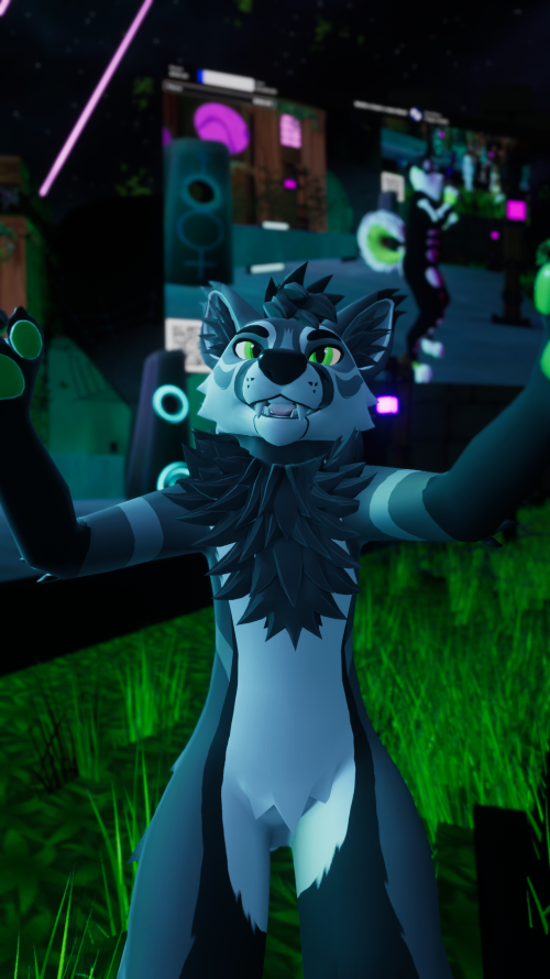 VRChat_2024-10-05_11-39-23.533_2560x1440.png