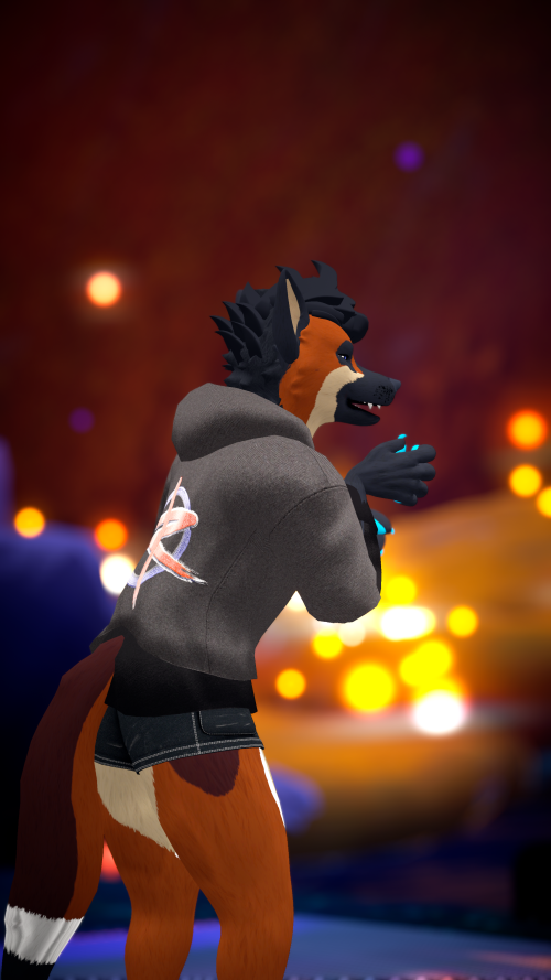 VRChat_2024-10-05_19-54-22.613_2160x3840.png