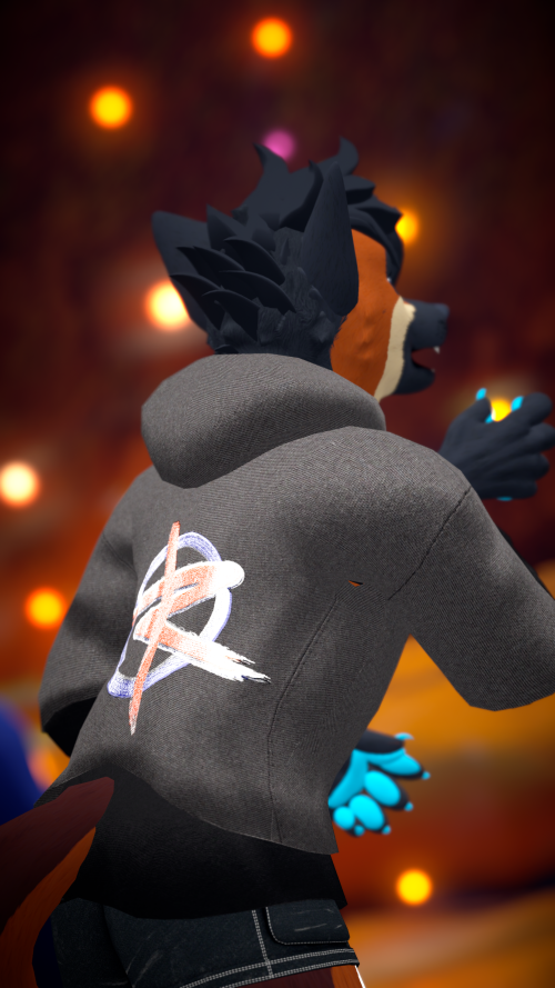 VRChat_2024-10-05_19-54-46.712_2160x3840.png