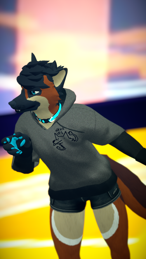 VRChat_2024-10-05_19-56-09.144_2160x3840.png