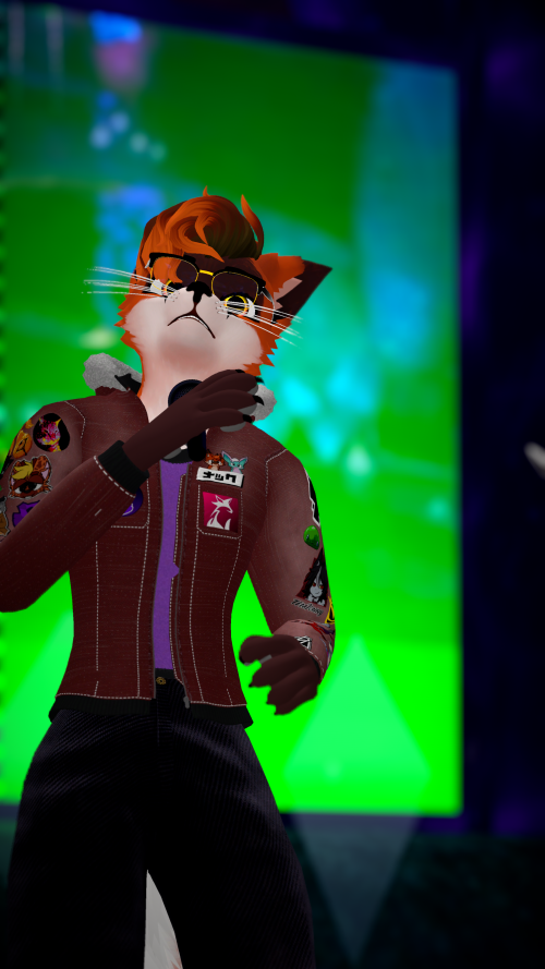 VRChat_2024-10-05_21-03-27.422_2160x3840.png