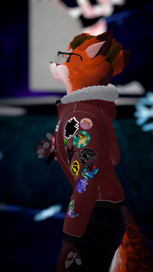 VRChat_2024-10-05_21-07-57.321_2160x3840.png