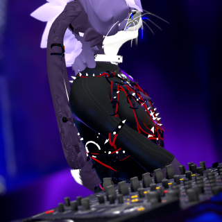 VRChat_2024-10-05_21-30-12.257_2160x3840