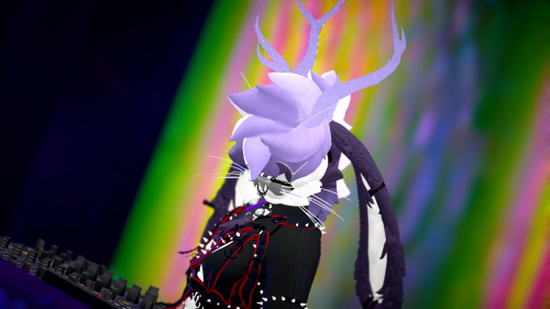 VRChat_2024-10-05_21-30-34.270_3840x2160.png