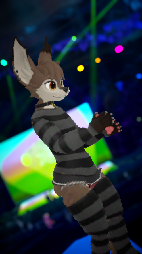 VRChat_2024-10-05_21-38-58.160_2160x3840.png