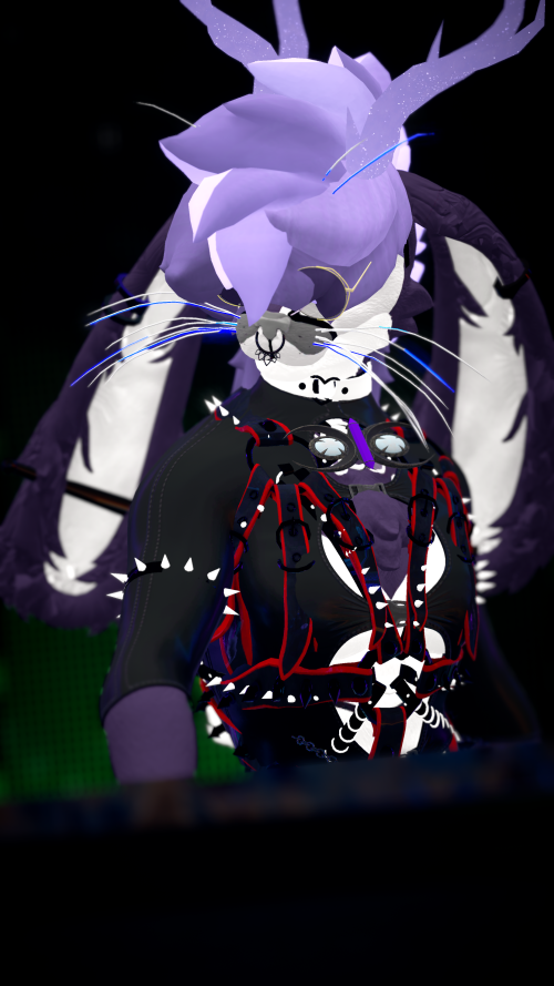 VRChat_2024-10-05_21-43-55.068_2160x3840.png