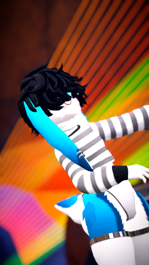 VRChat_2024-10-05_22-53-49.327_2160x3840.png