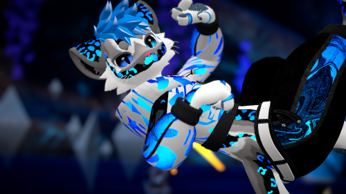 VRChat_2024-10-05_23-10-30.683_3840x2160.png