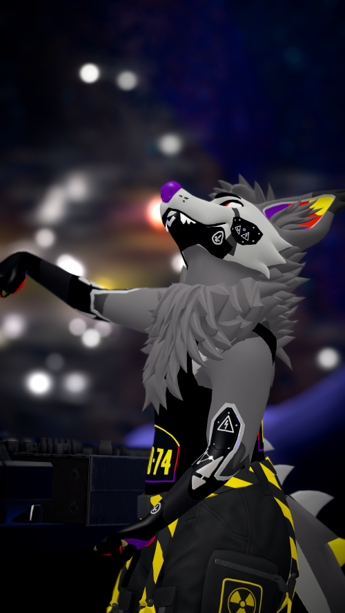 VRChat_2024-10-06_00-25-12.921_2160x3840.png