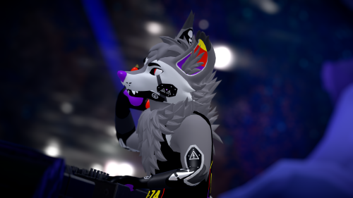 VRChat_2024-10-06_00-25-21.236_3840x2160.png