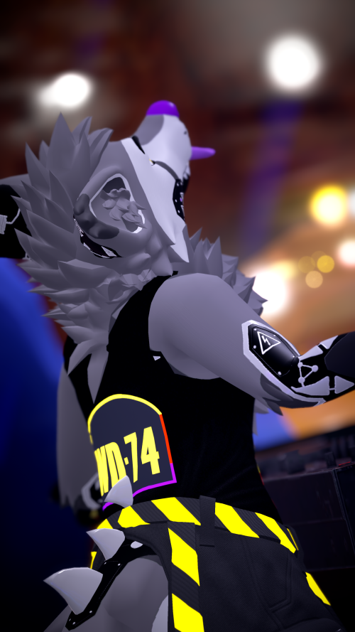 VRChat_2024-10-06_00-26-27.652_2160x3840.png