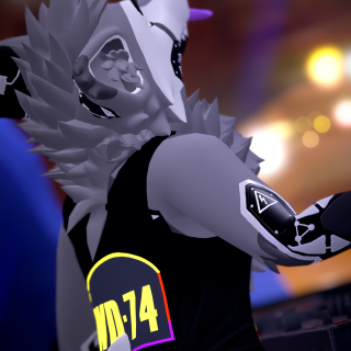 VRChat_2024-10-06_00-26-27.652_2160x3840