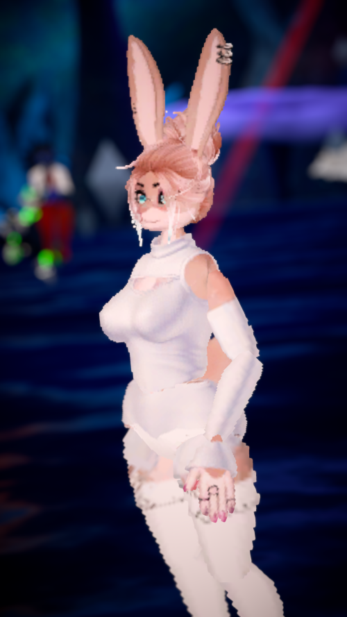VRChat_2024-10-06_00-28-45.412_2160x3840.png