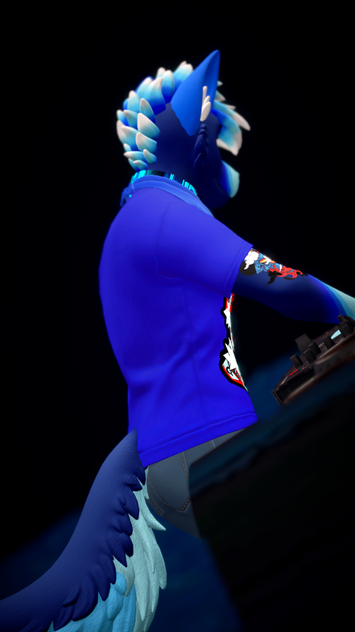 VRChat_2024-10-06_02-46-21.389_2160x3840.png