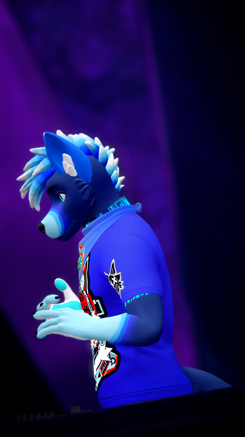VRChat_2024-10-06_02-53-20.076_2160x3840.png