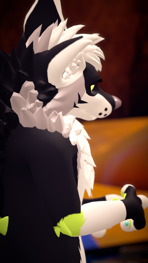 VRChat_2024-10-06_03-15-37.065_2160x3840.png