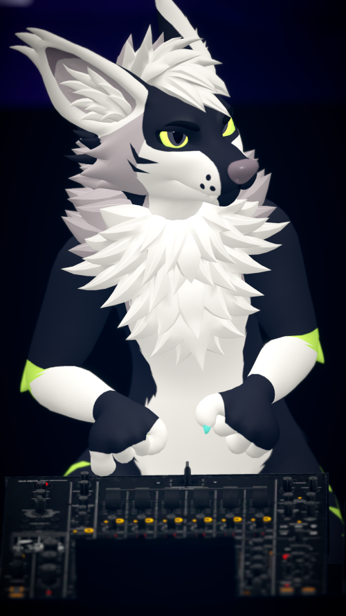 VRChat_2024-10-06_03-20-53.112_2160x3840.png