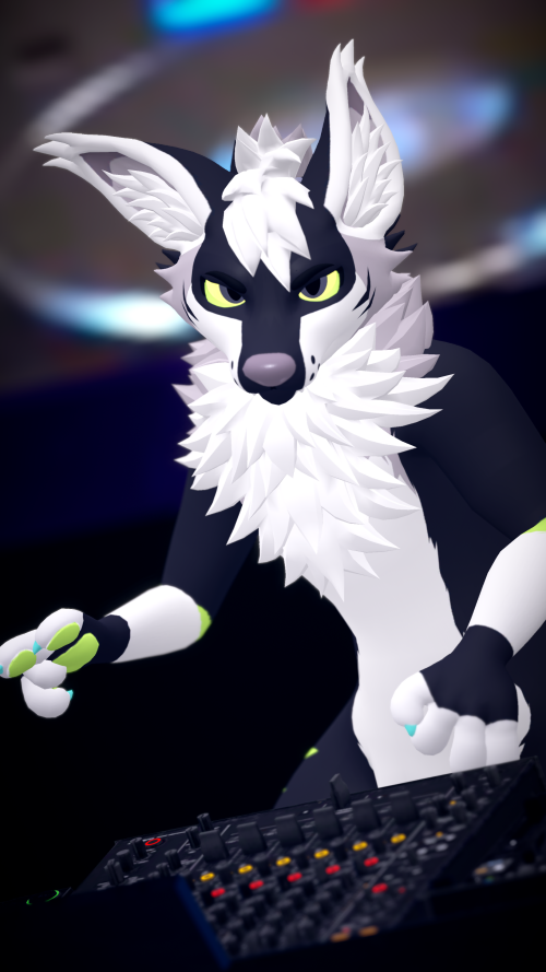 VRChat_2024-10-06_03-21-29.448_2160x3840.png