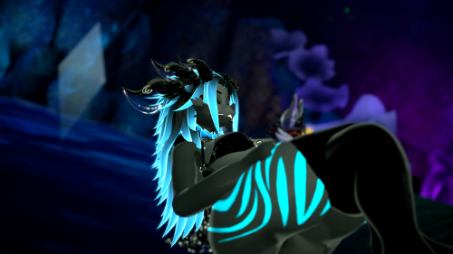 VRChat_2024-10-06_04-43-55.058_3840x2160.png