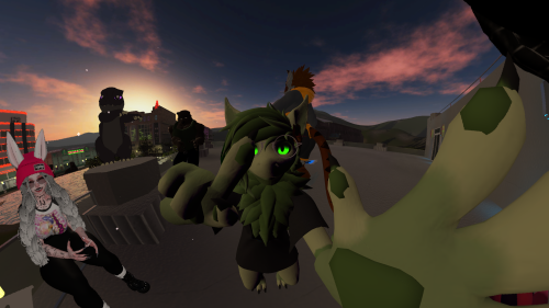 VRChat_2024-10-12_19-43-42.780_3840x2160.png