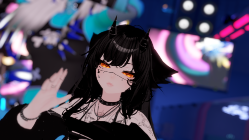 VRChat_2024-10-18_20-22-41.397_3840x2160.png