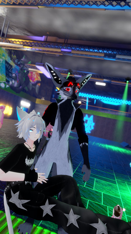 VRChat_2024-10-18_20-28-56.735_3840x2160.png