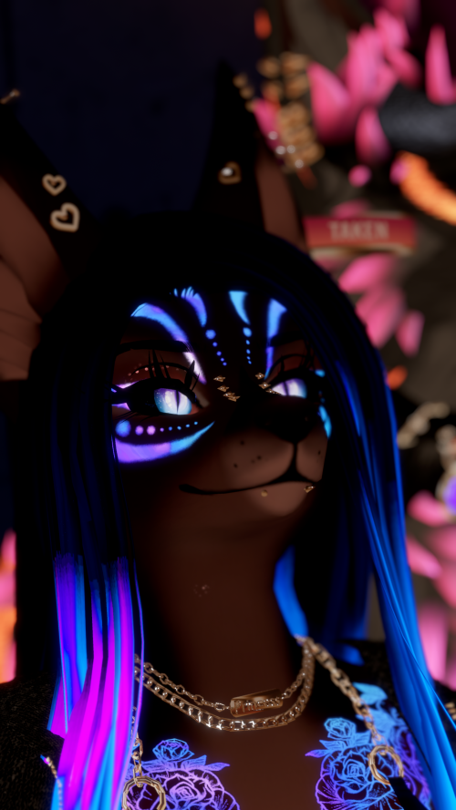 VRChat_2024-10-18_20-56-47.271_3840x2160.png