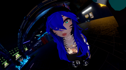 VRChat_2024-10-18_22-10-52.144_3840x2160.png