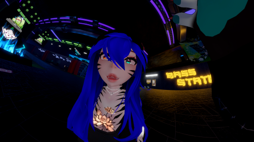 VRChat_2024-10-18_22-11-24.419_3840x2160.png