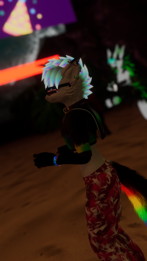 VRChat_2024-10-20_16-20-26.699_2160x3840.png