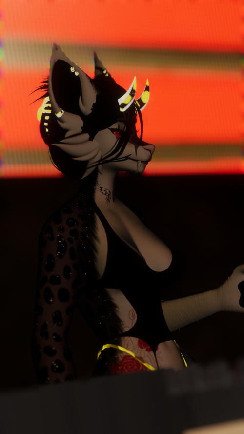 VRChat_2024-10-20_22-11-14.573_2160x3840.png