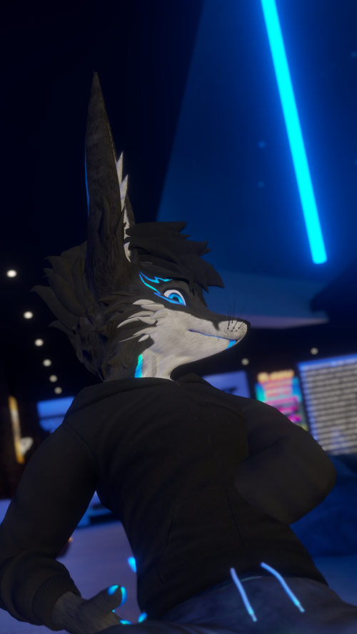 VRChat_2024-10-23_19-04-18.821_3840x2160.png