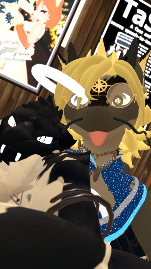 VRChat_2024-10-23_20-10-56.202_2160x3840.png