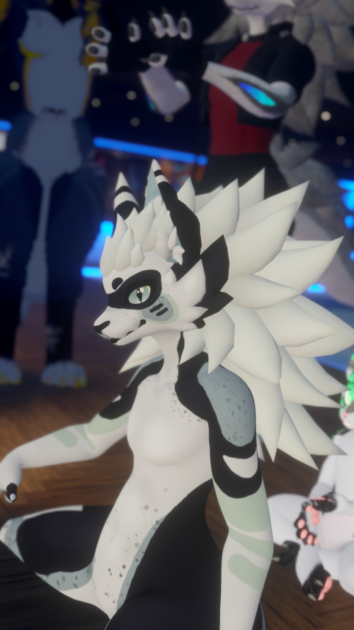 VRChat_2024-10-28_22-44-39.289_3840x2160.png